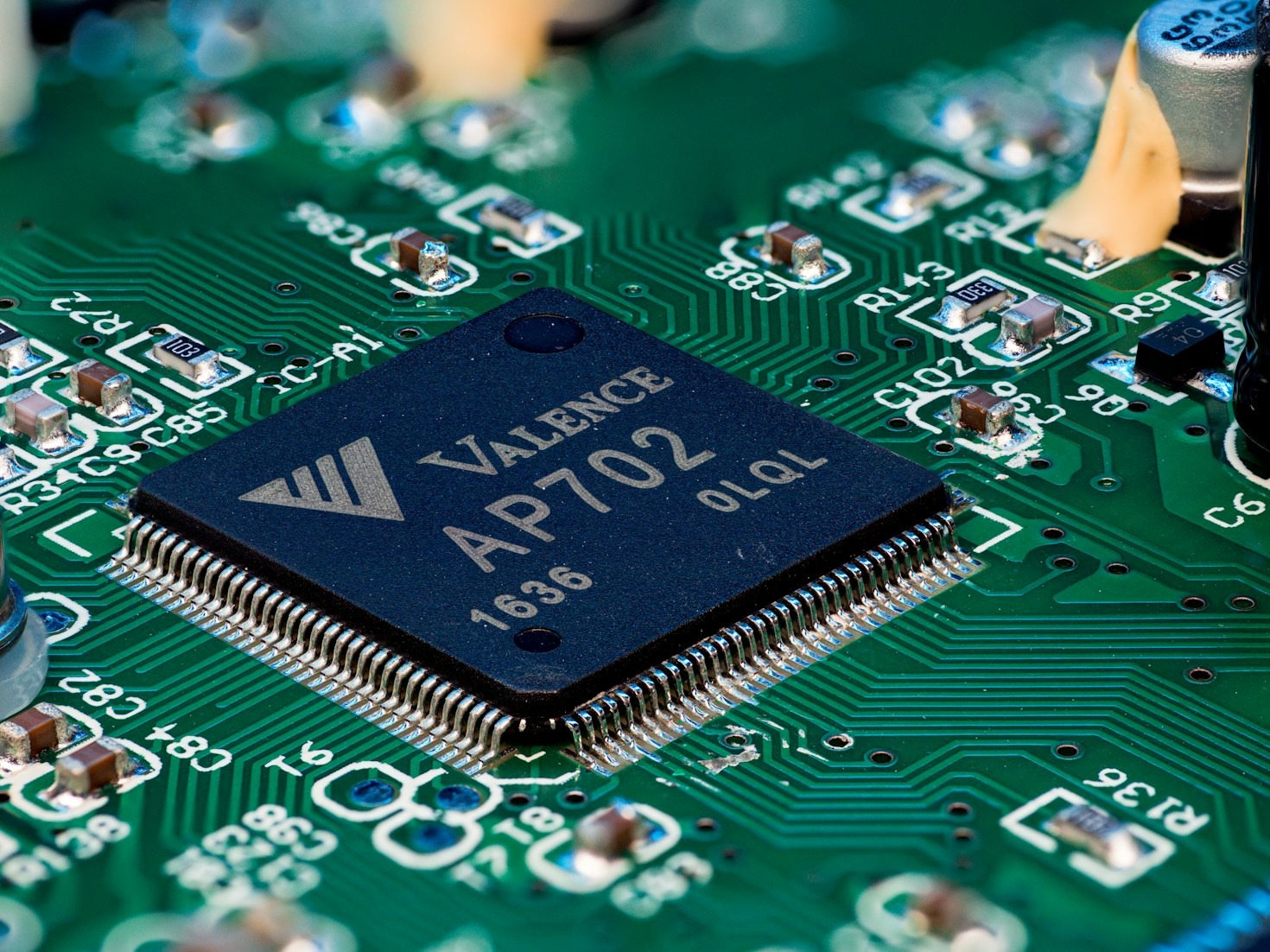 Enhancing Logistics Operations with Real-Time Tracking